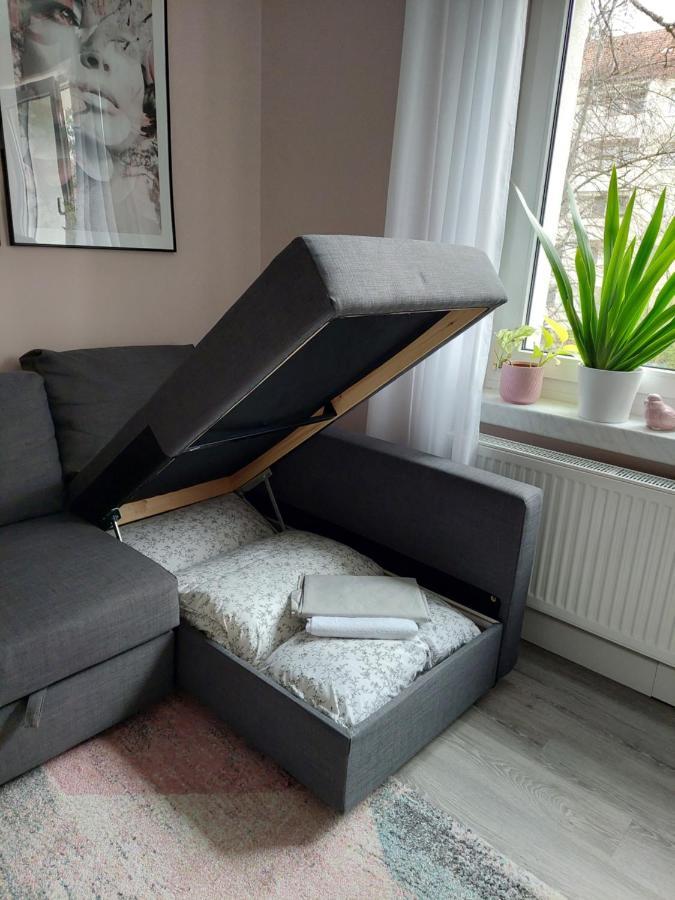 Helles Modern Eingerichtetes Apartment Halle  Bagian luar foto