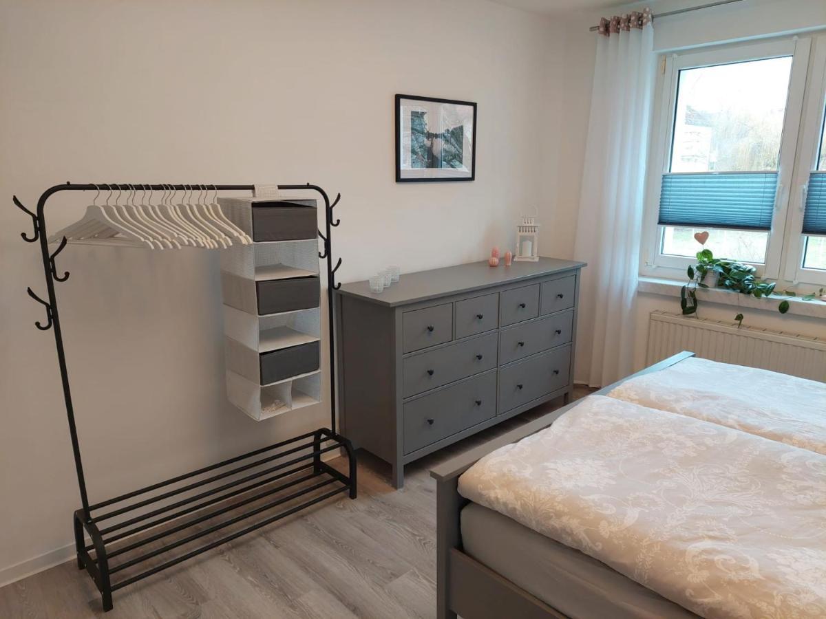Helles Modern Eingerichtetes Apartment Halle  Bagian luar foto